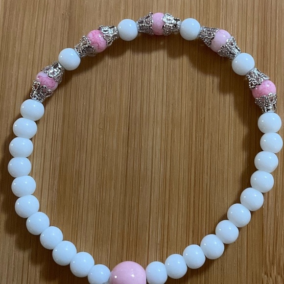 Hand Crafted Breast Cancer Awareness Bracelet Set Beaded Stretch 7.5 inches - Picture 11 of 12